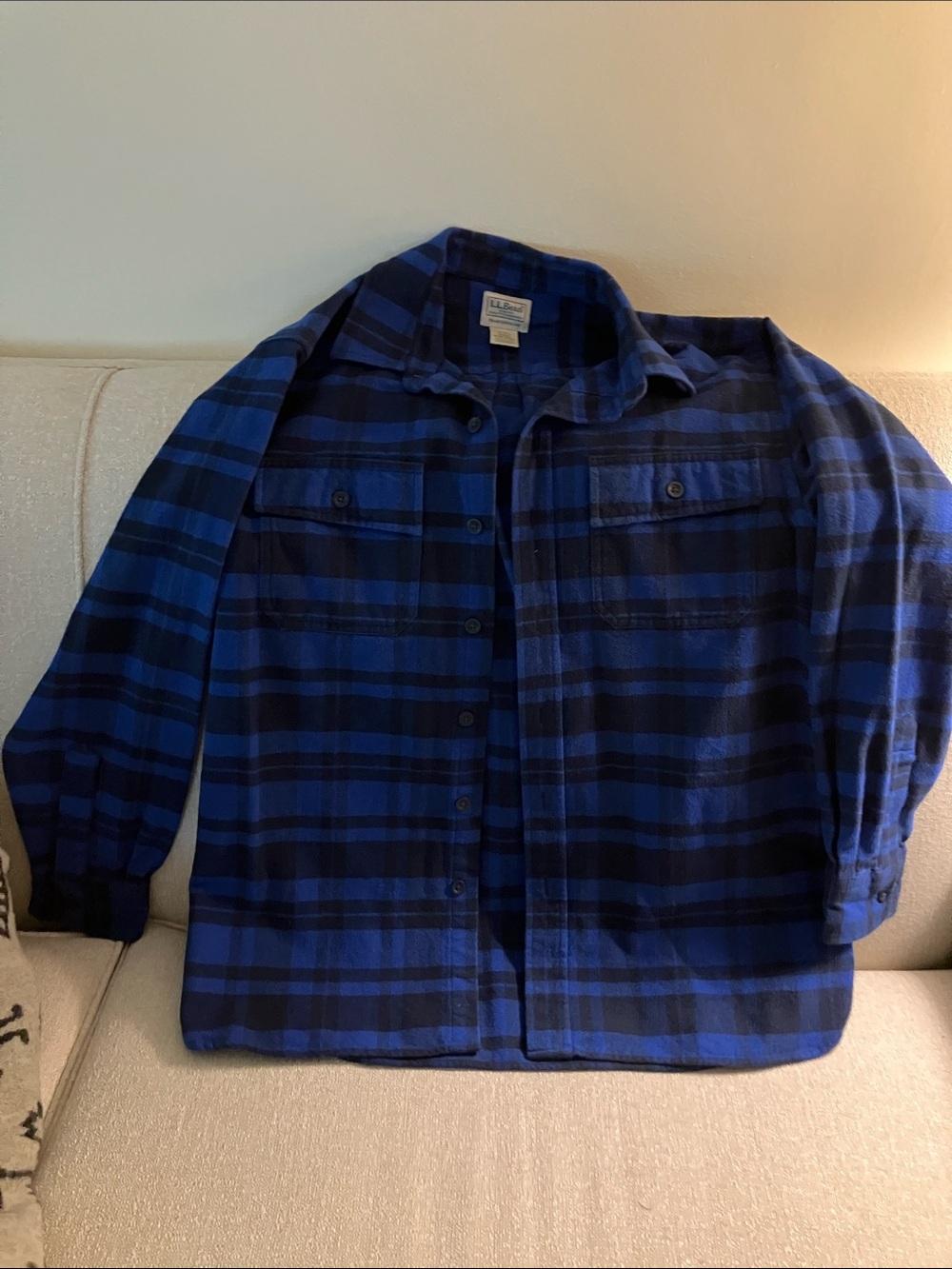 L.L. Bean chamois Blue and Black Plaid thick cotton flannel shirt medium